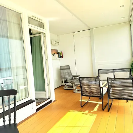 Apartman Modern In Nature *